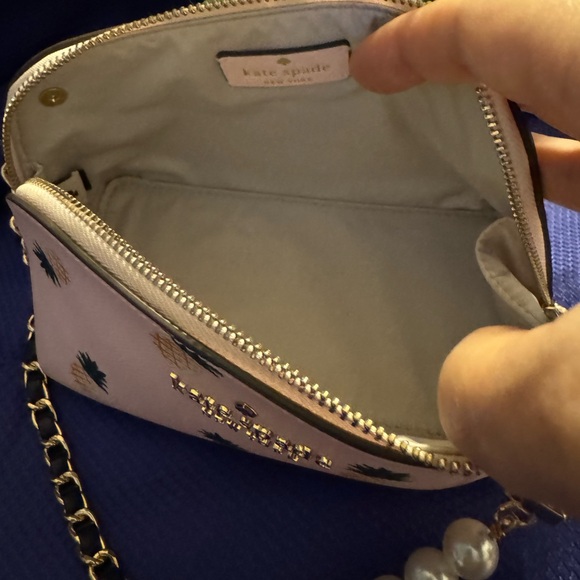 Kate Spade repurposed pineapple 🍍 makeup bag. So cute!! - Picture 5 of 5